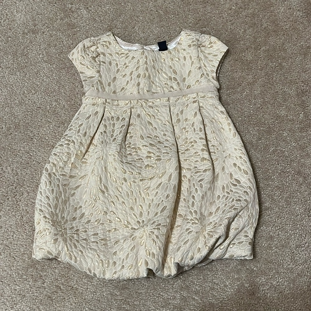 BabyGAP golden floral dress. SIZE 18-24 Months